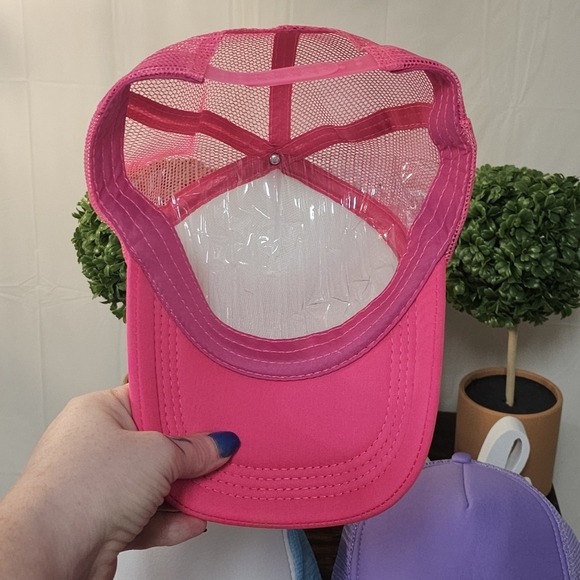 BUNDLE OF FIVE NEW COMPLETELY CUSTOMIZABLE SNAP BACK TRUCKER HATS - Picture 13 of 16